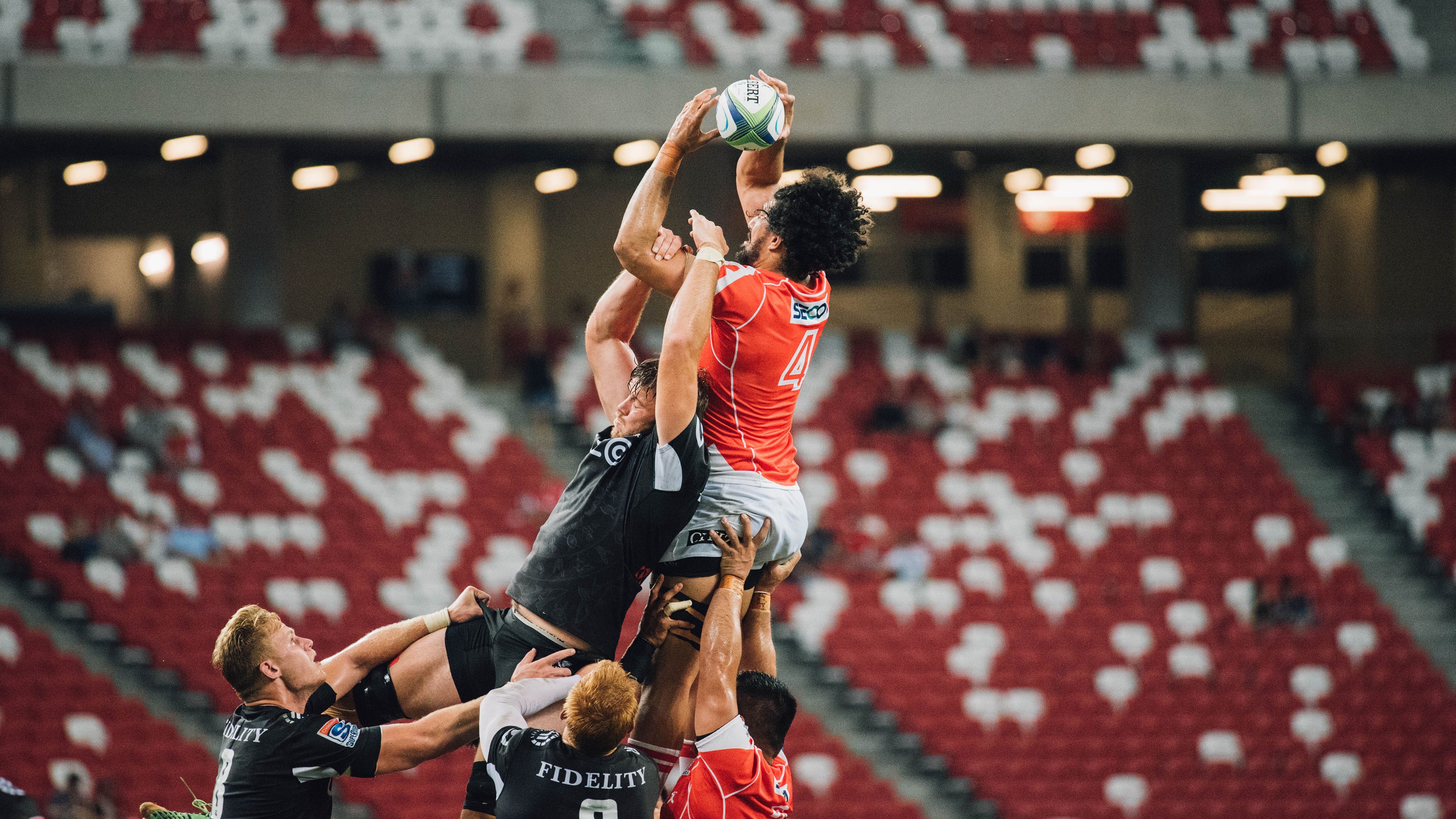 池中激战—现代水上拔河比赛热潮来袭，水上拔河比赛技巧